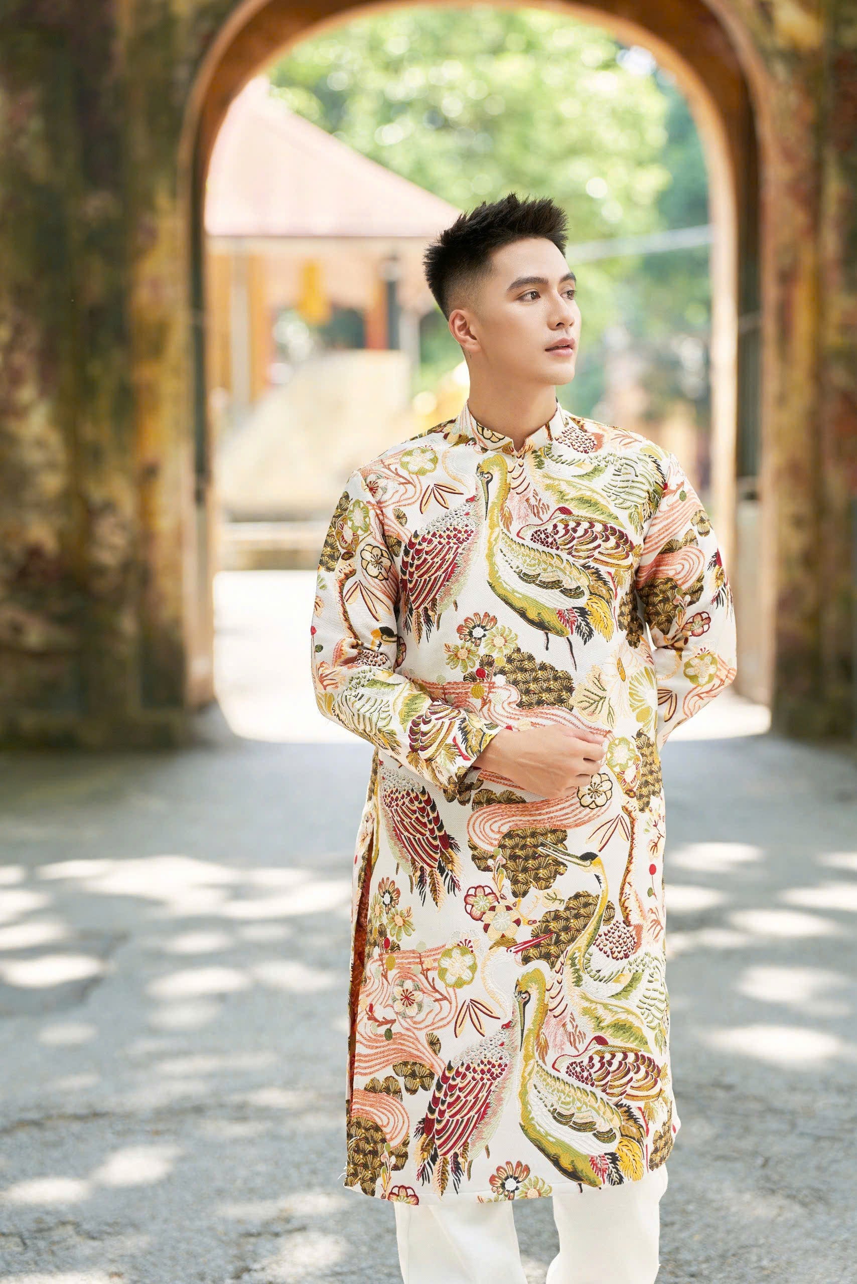 Vietnamese Men Dress Gold Bird Printed Ao Dai Men Modern Ao Dai For Men Men Dress Ao Dai Nam