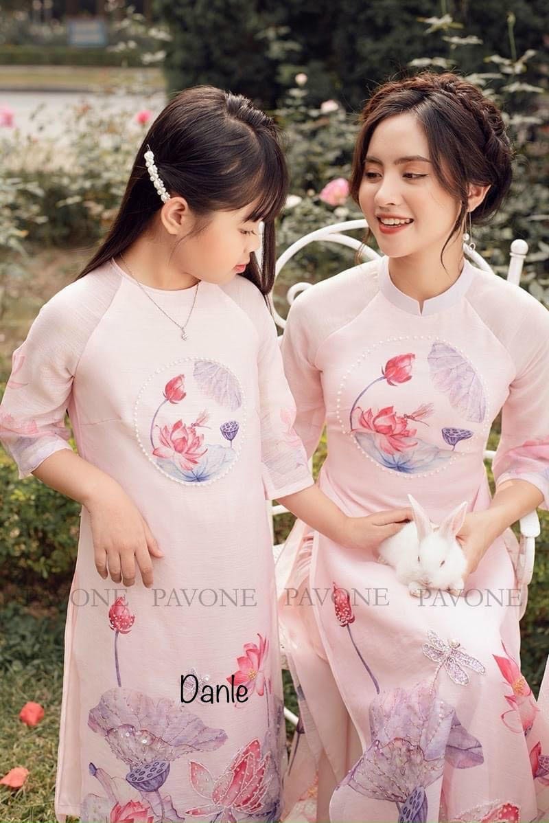 Women and Kid Matching Ao Dai Vietnamese Traditional Dress -  Norway
