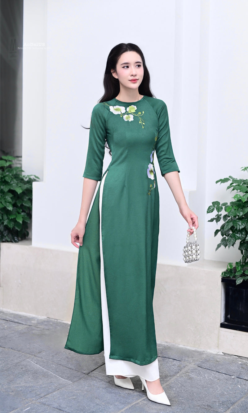 Green Cúc Chi Traditional Vietnamese Ao Dai Set G8