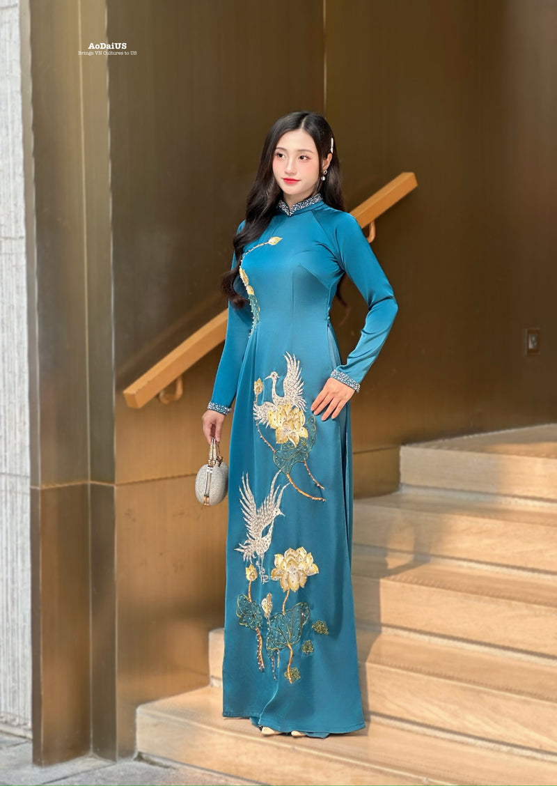 Mother of the groom and Bride Vietnamese Traditional Ao Dai No Pants | Áo Dài Bà Sui Thêu và Đính Cườm E2