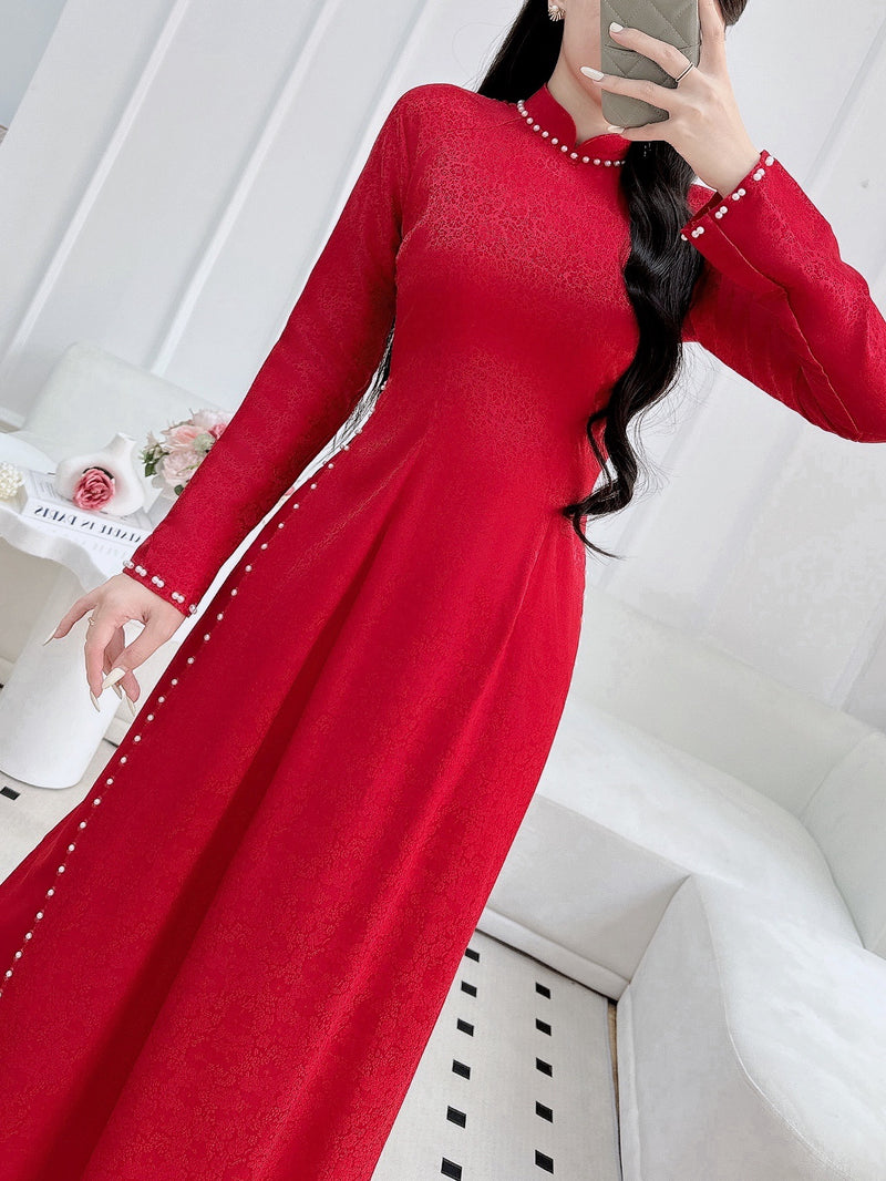 Red Gam Ao Dai with Imperial Floral Pattern and Beaded Pearls Set | Áo dài Gấm đỏ họa tiết hoa đính hạt ngọc