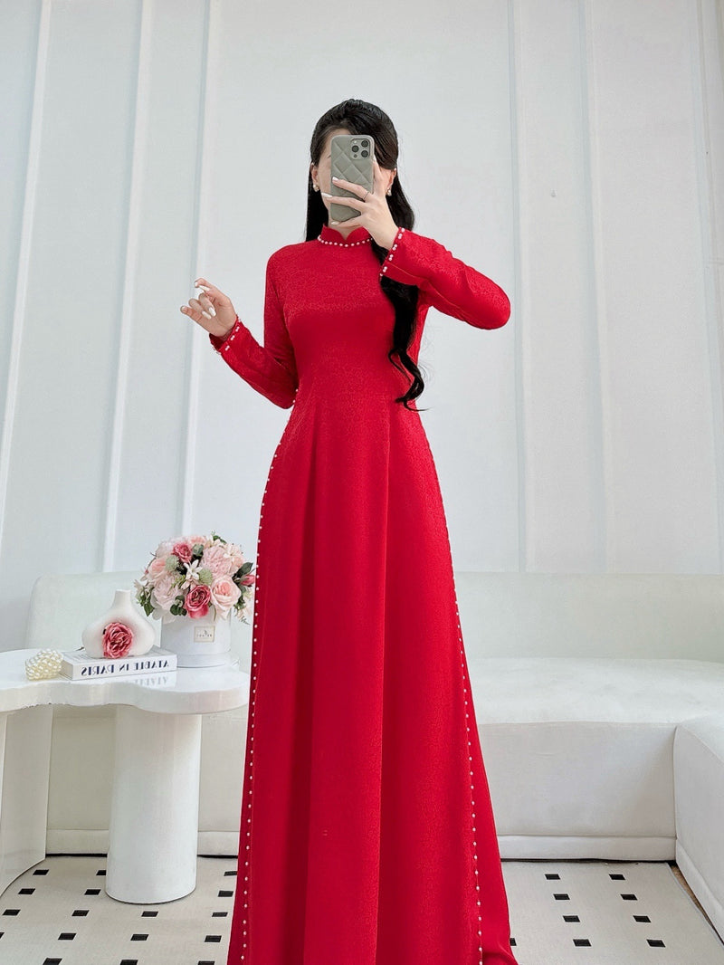 Red Gam Ao Dai with Imperial Floral Pattern and Beaded Pearls Set | Áo dài Gấm đỏ họa tiết hoa đính hạt ngọc