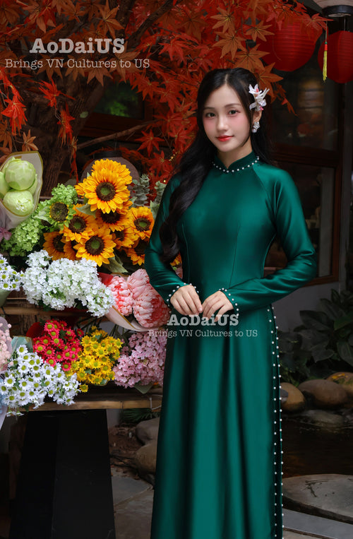 Green Valentino Vietnamese Ao Dai with Pearls Set E1
