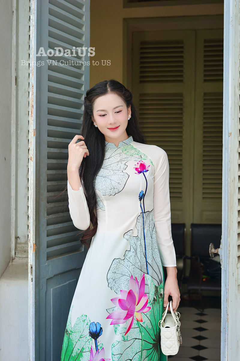 Huong Sen Traditional Vietnamese Ao Dai Set with Dress Pants B26