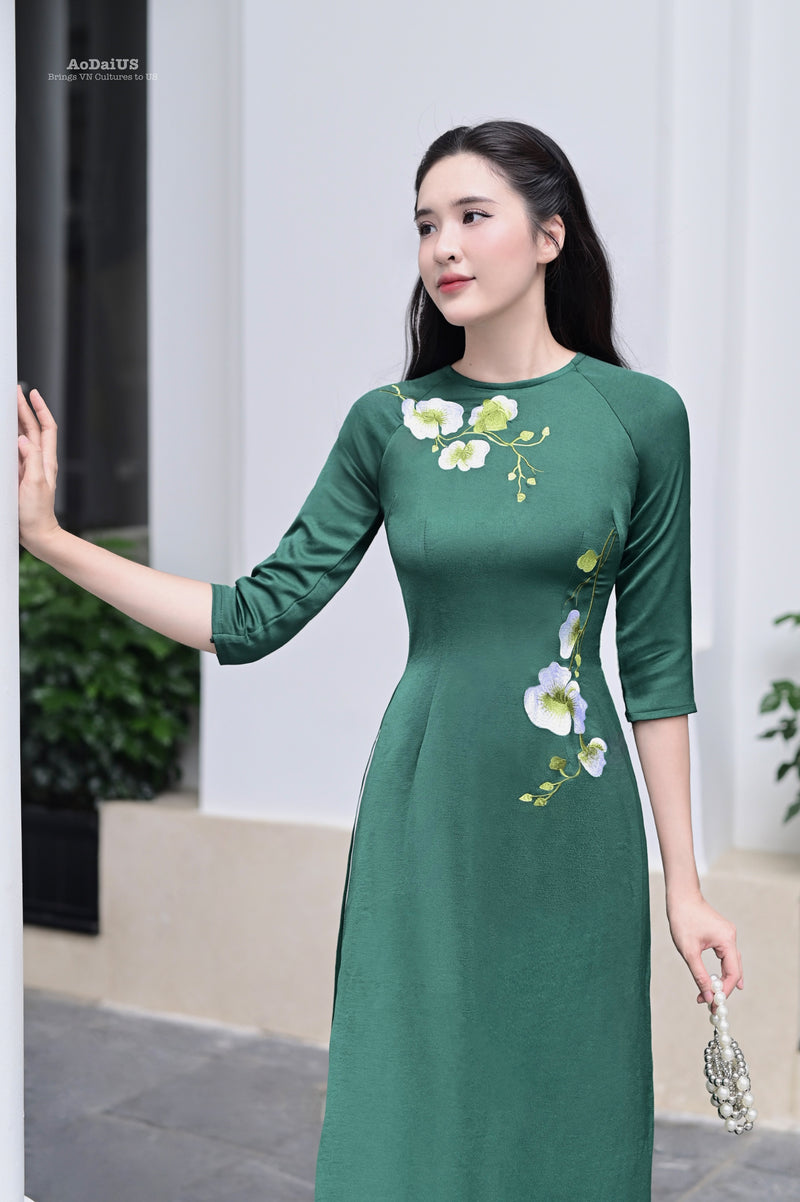Green Cúc Chi Traditional Vietnamese Ao Dai Set G8
