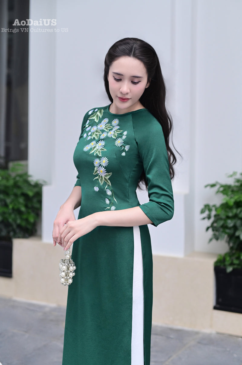 Green Cúc Mai Traditional Vietnamese Ao Dai Set D11