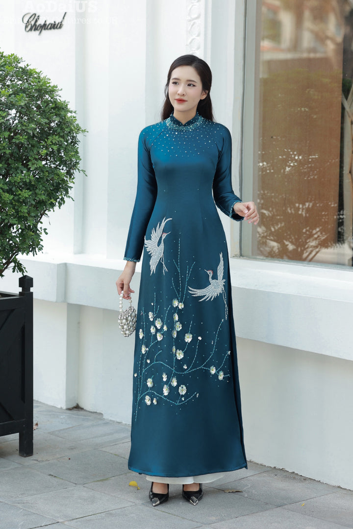 ベトナムアオザイ/Áo dài Việt Nam/No36 Dark Green Velvet Plain Ao Dai Top Only, NO PANTS | Pre-made