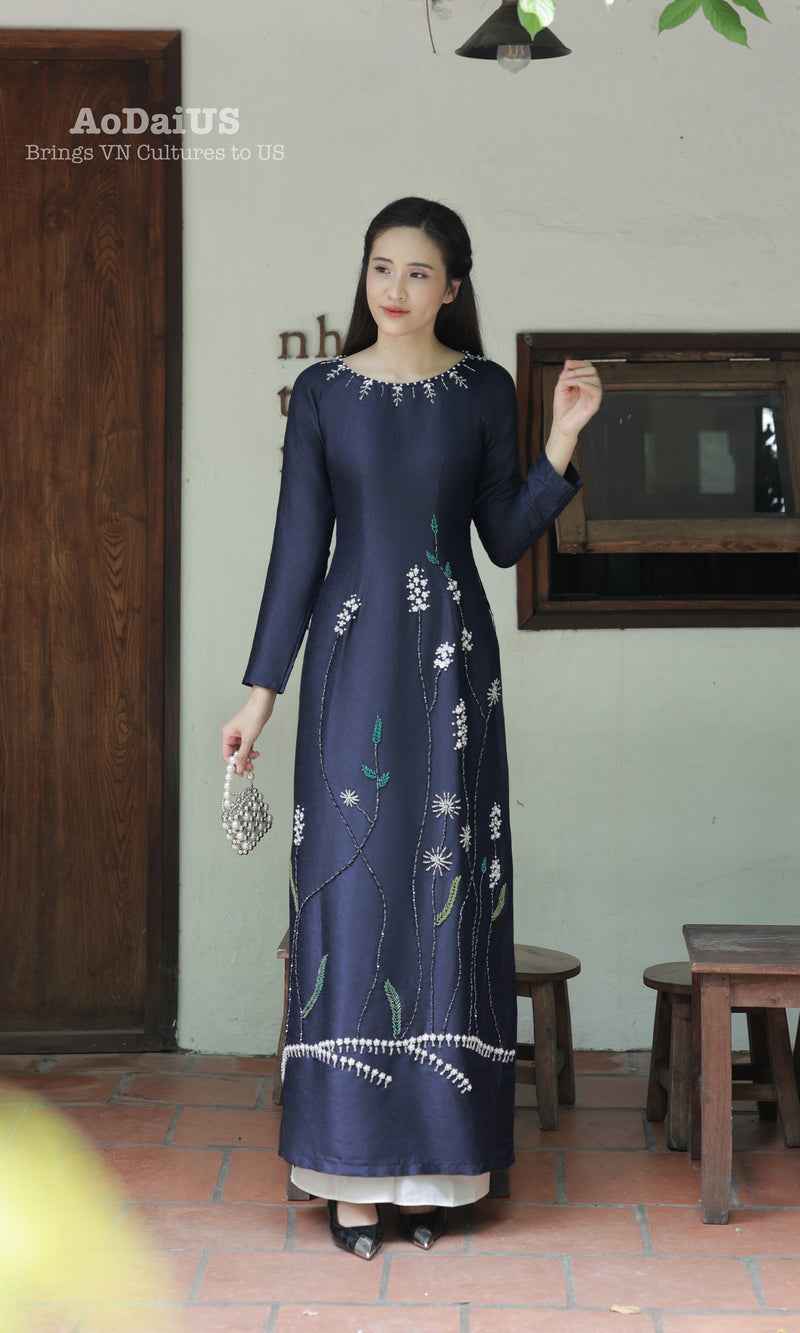 Navy Grace Traditional Vietnamese Ao Dai No Pants I11