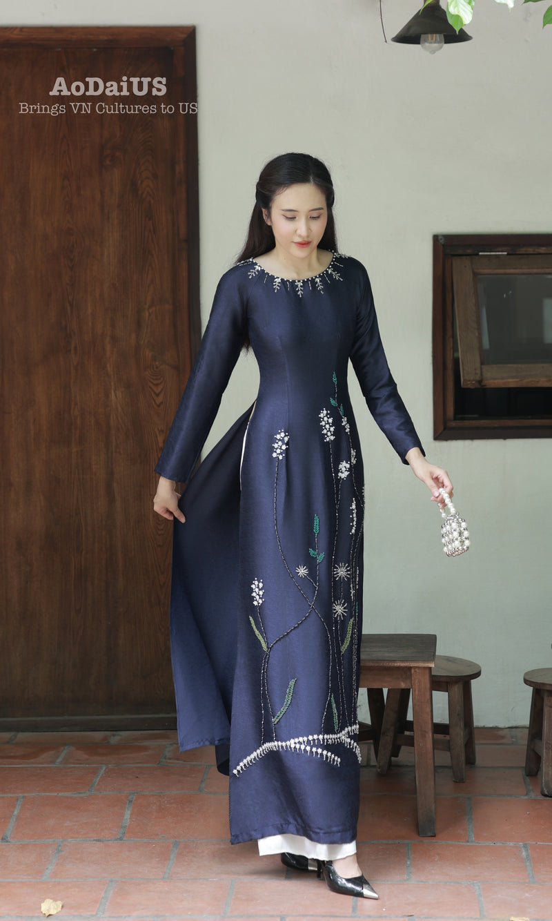 Navy Grace Traditional Vietnamese Ao Dai No Pants I11