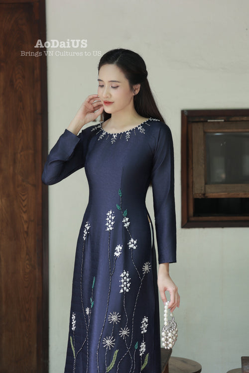 Navy Grace Traditional Vietnamese Ao Dai No Pants I11