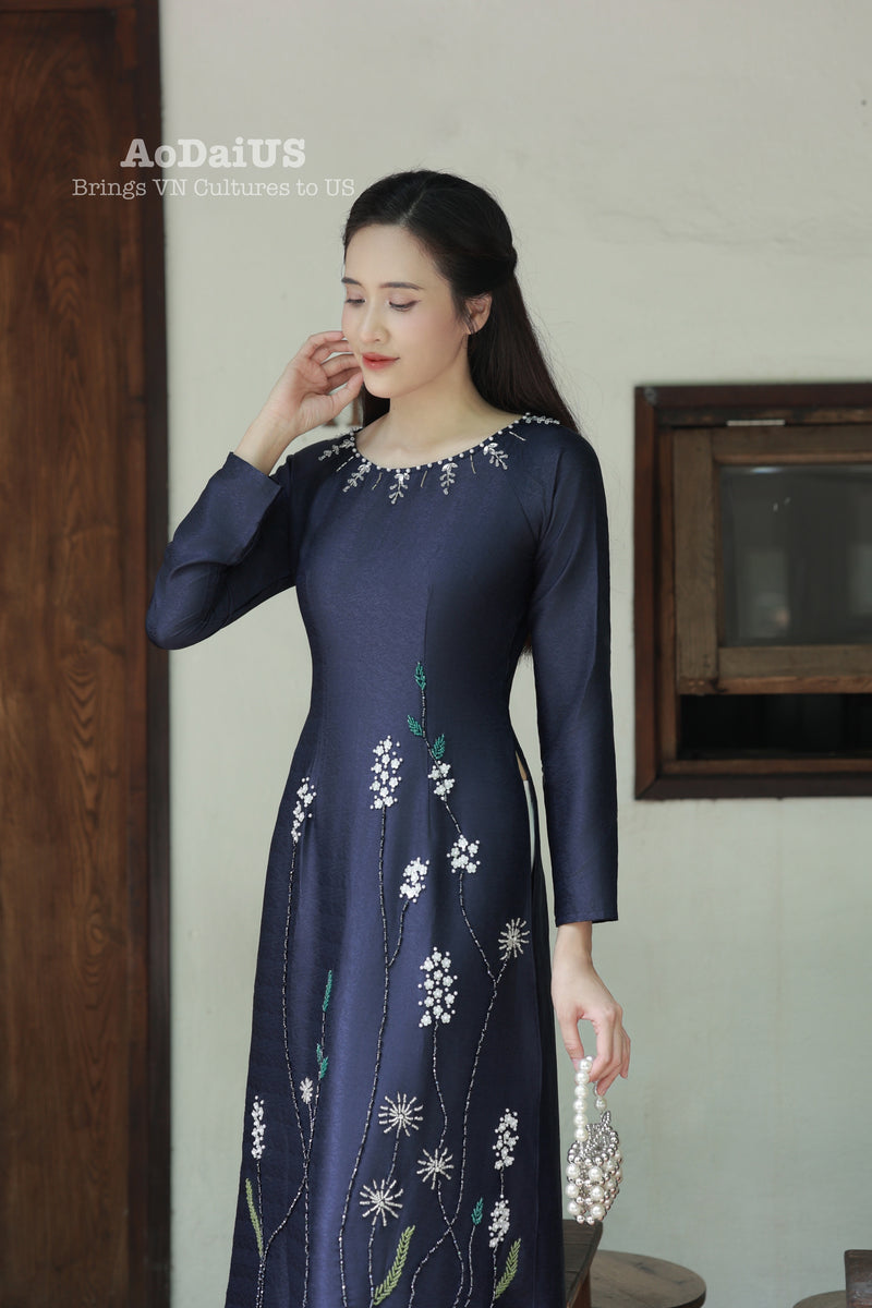 Navy Grace Traditional Vietnamese Ao Dai No Pants I11