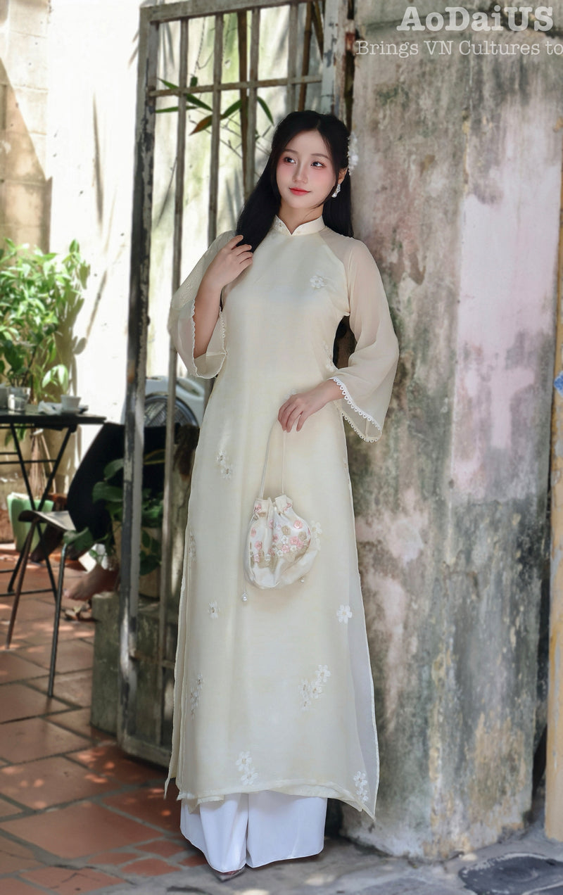 Light Yellow Modern Vietnamese Ao Dai | Áo Dài Hương Xuân Cách Tân