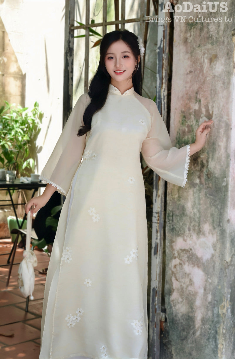 Light Yellow Modern Vietnamese Ao Dai | Áo Dài Hương Xuân Cách Tân