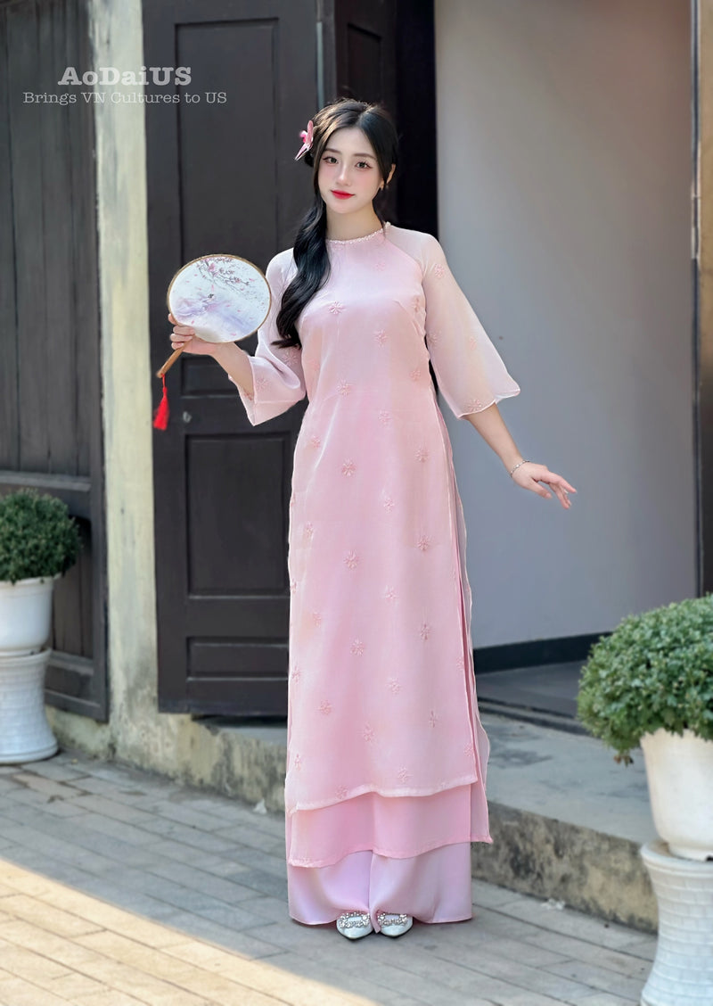 Pink Snowflake Ao Dai Vietnam NO PANTS | Modern Vietnamese Ao Dai D10 Ao Dai US Pink Snowflake Ao Dai Vietnam NO PANTS | Modern Vietnamese Ao Dai D10 Ao Dai US