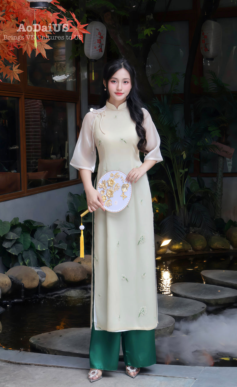 Serene Charm Cream Modern Vietnamese Ao Dai Set B31