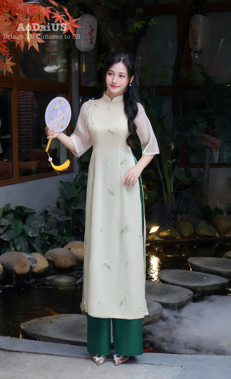 Serene Charm Cream Modern Vietnamese Ao Dai Set B31