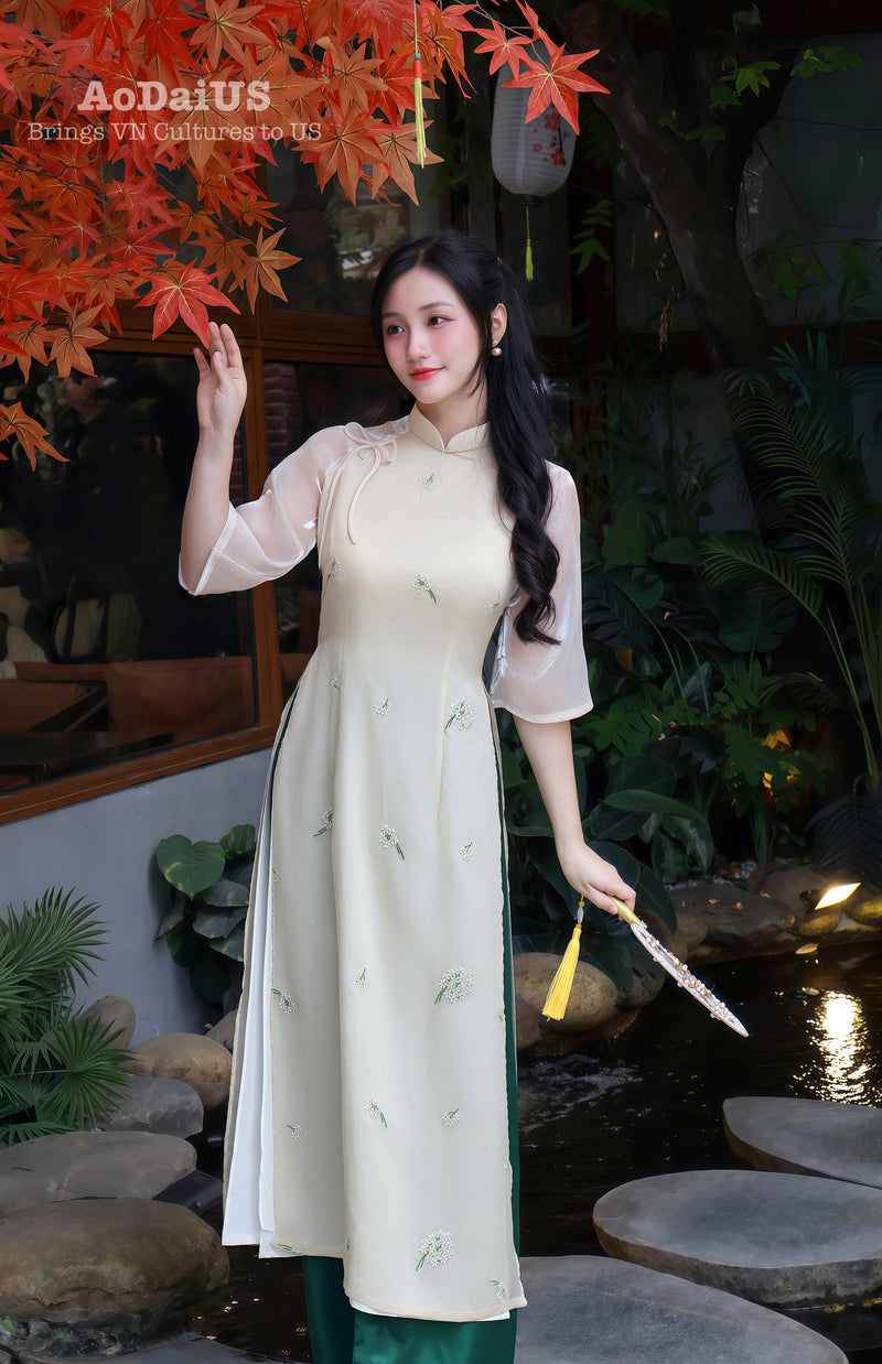 Serene Charm Cream Modern Vietnamese Ao Dai Set B31
