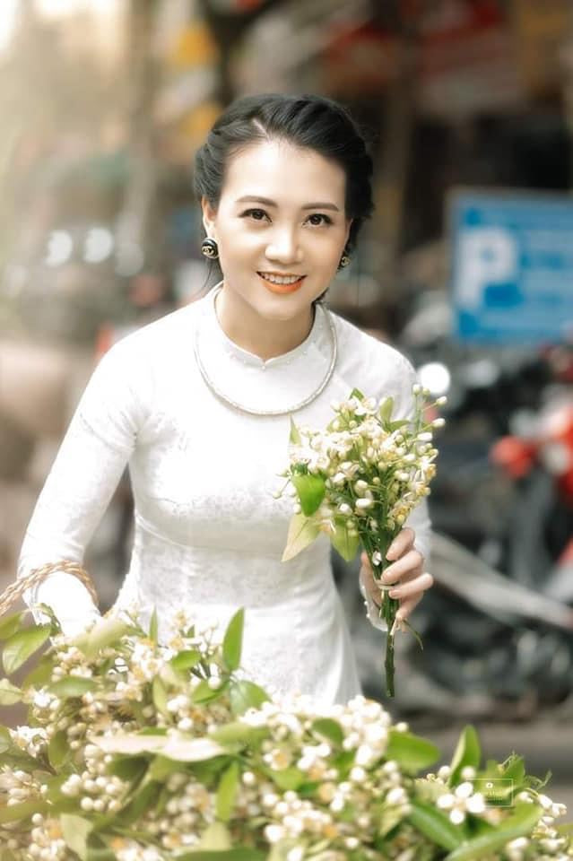 Traditional Dress | Áo Dài Truyền Thống | Vietnamese Long Dress