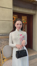 Dao Hoa Traditional Vietnamese Ao Dai Set