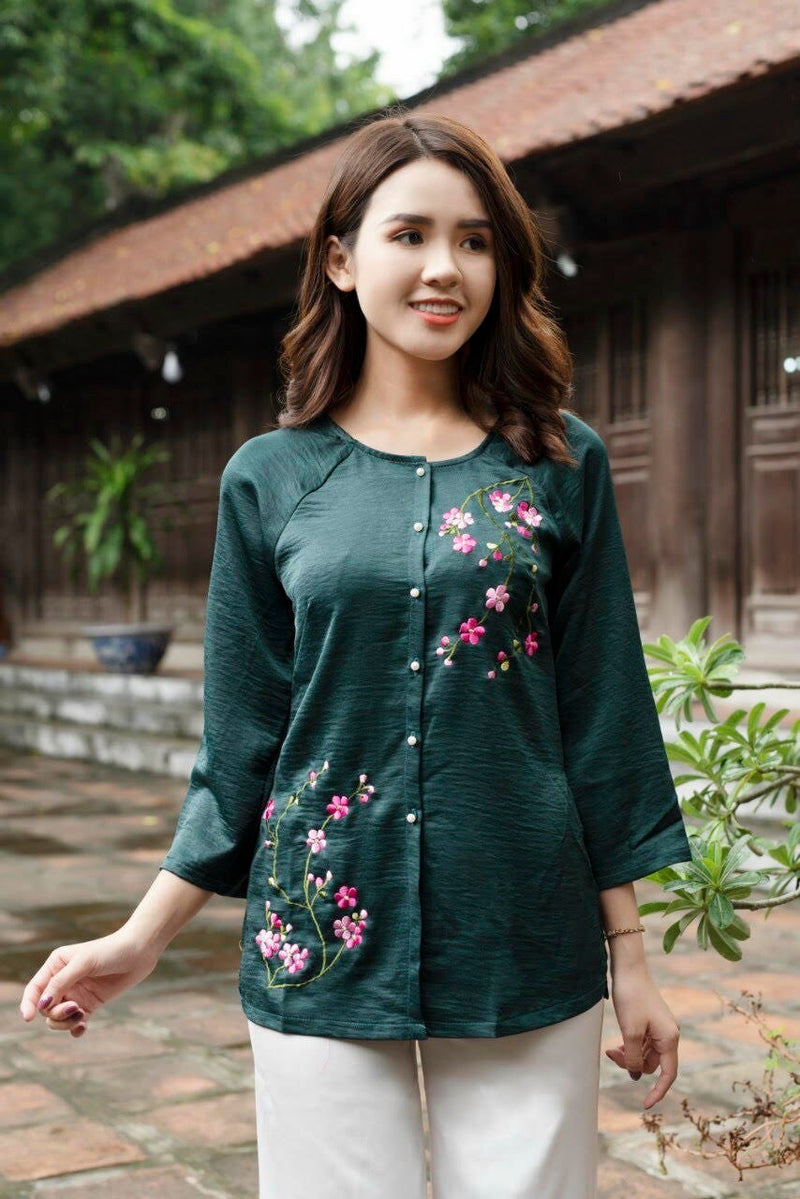 Vietnamese Silk Ensemble | Áo Bà Ba