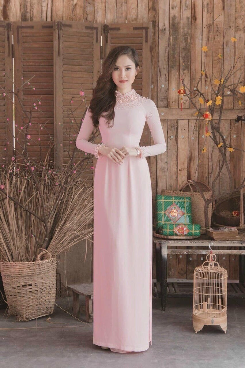 Vietnamese Traditional Dress