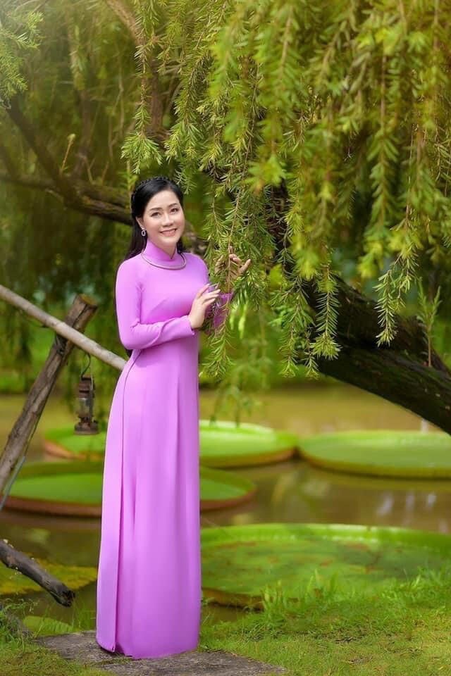 Vietnamese Traditional Dress