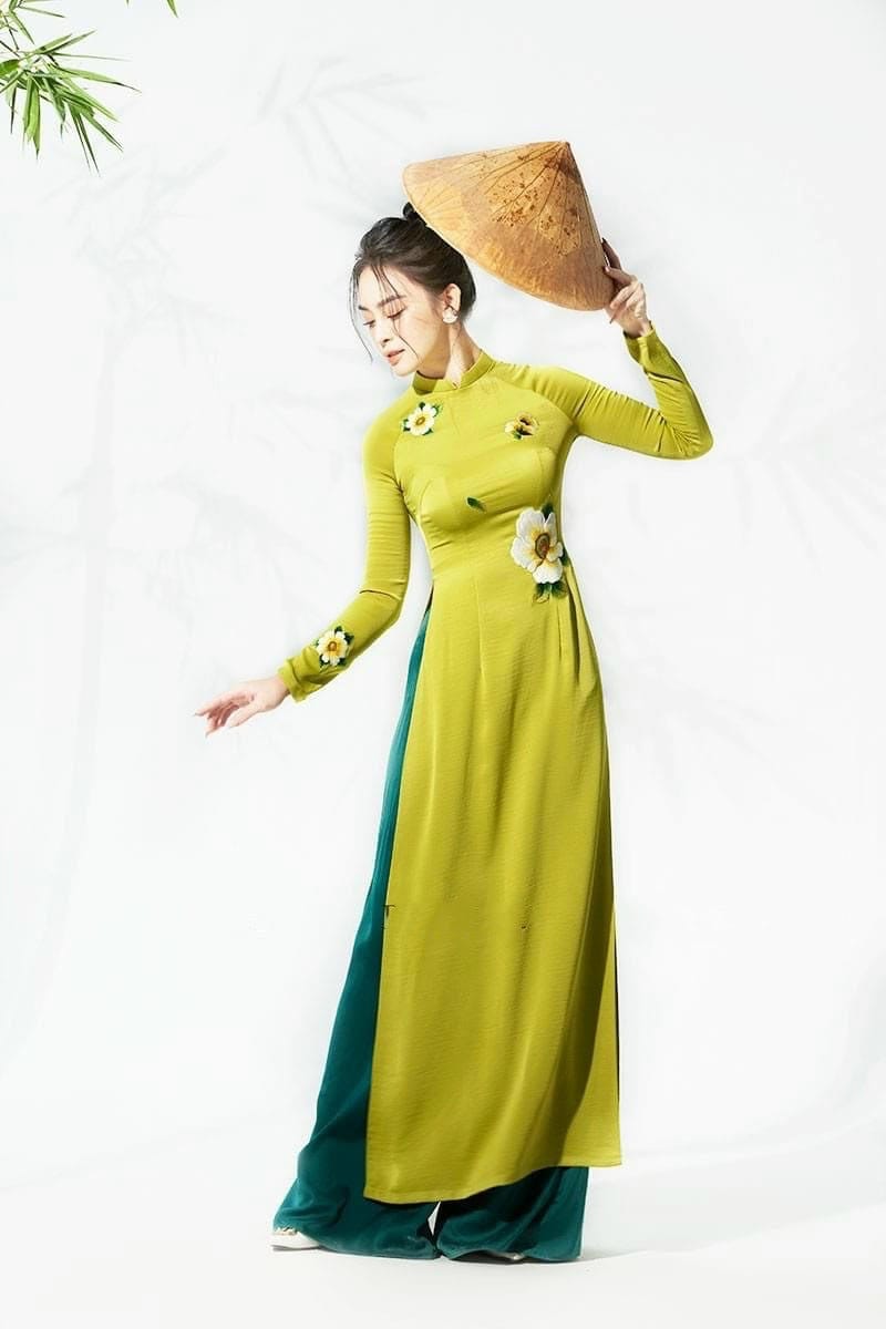 Traditional Dress | Áo Dài Truyền Thống